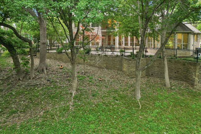 1724 Pembroke Lane, Mckinney, TX 75072
