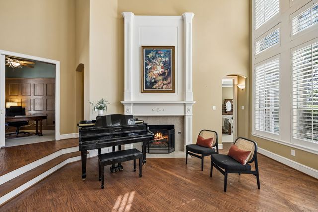 1724 Pembroke Lane, Mckinney, TX 75072