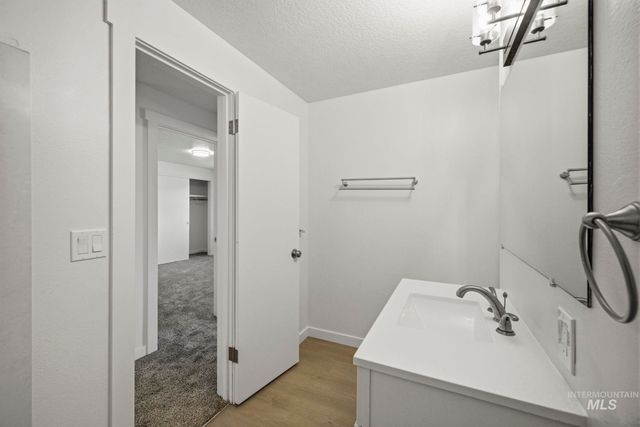 4015 N. Bristol, Boise, ID 83704