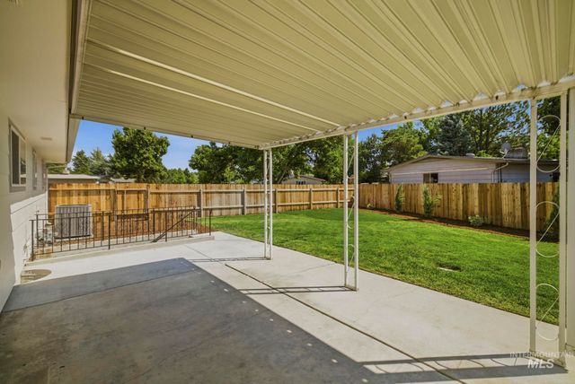4015 N. Bristol, Boise, ID 83704
