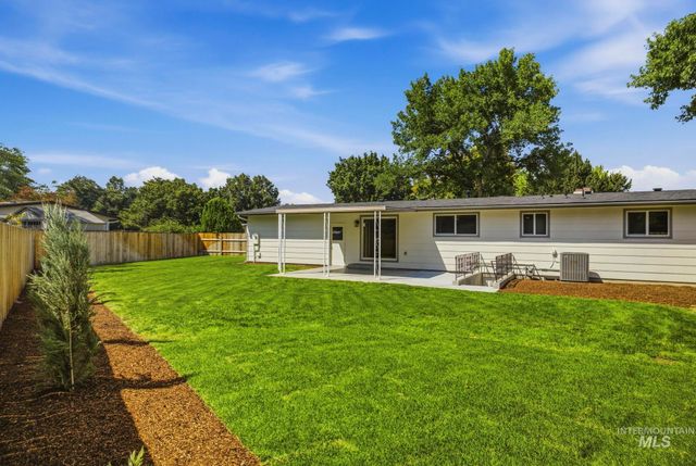 4015 N. Bristol, Boise, ID 83704