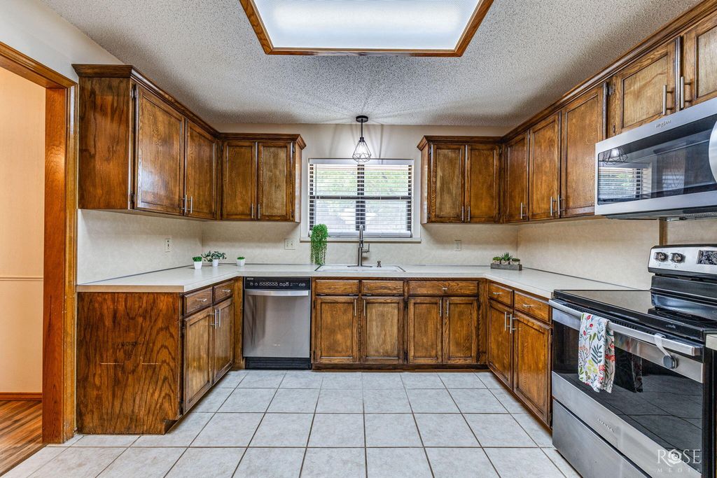 Image 12 of property listing at 4022 Shefflera Drive, San Angelo, TX 76904
