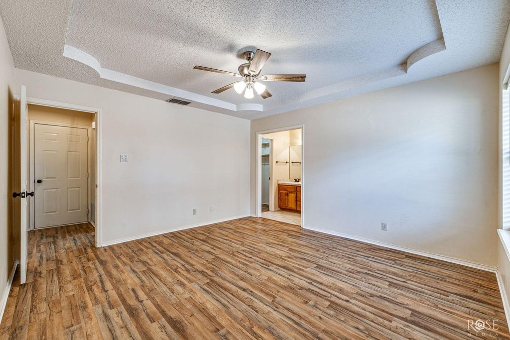 Image 16 of property listing at 4022 Shefflera Drive, San Angelo, TX 76904