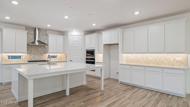 7022 W PINNACLE VISTA Drive, Peoria, AZ 85383