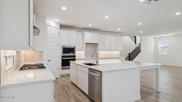 7022 W PINNACLE VISTA Drive, Peoria, AZ 85383