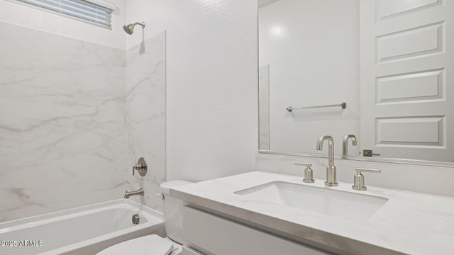 7022 W PINNACLE VISTA Drive, Peoria, AZ 85383