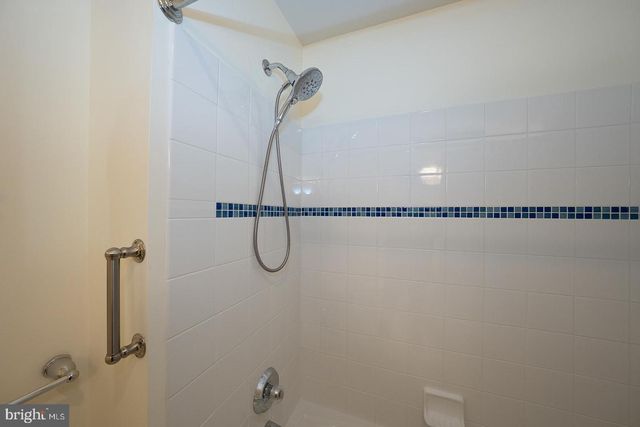 1 JASMINE CT, Malvern, PA 19355