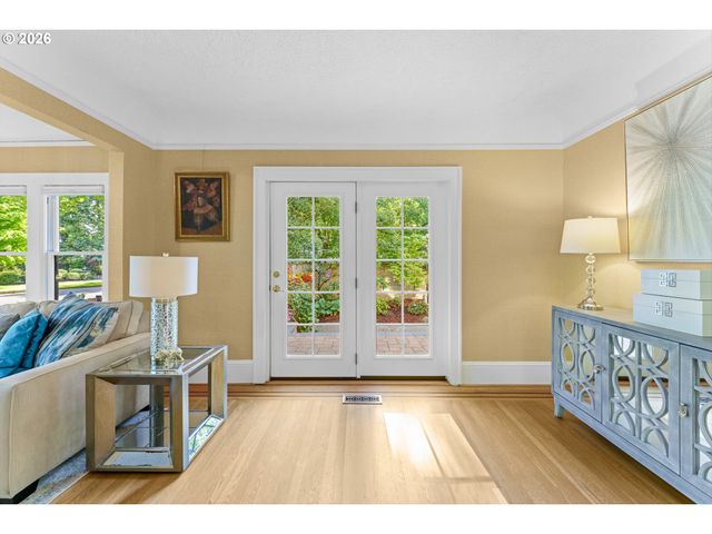 3333 Se CRYSTAL SPRINGS Blvd, Portland, OR 97202