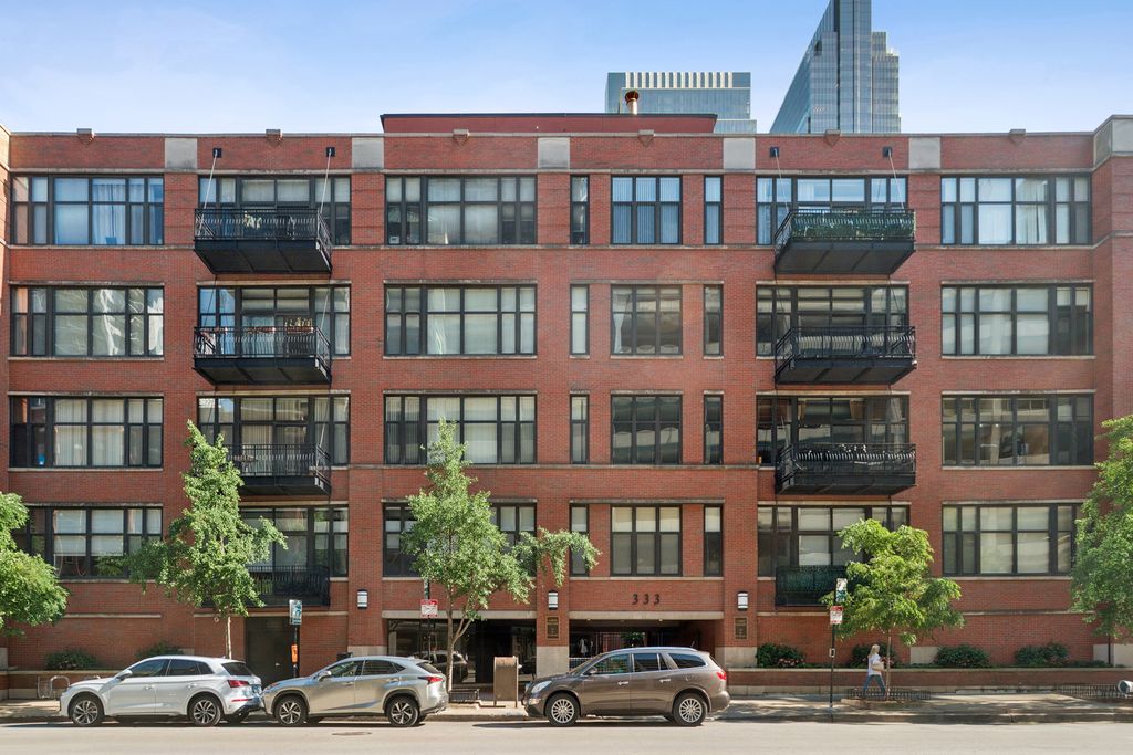 333 W HUBBARD Street 709, Chicago, IL 60654
