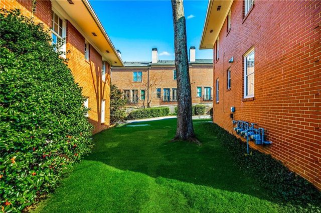 3694 Peachtree NE Road A4, Atlanta, GA 30319