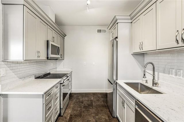 3694 Peachtree NE Road A4, Atlanta, GA 30319