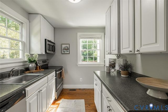 1211 Hollins Rd, Henrico, VA 23229