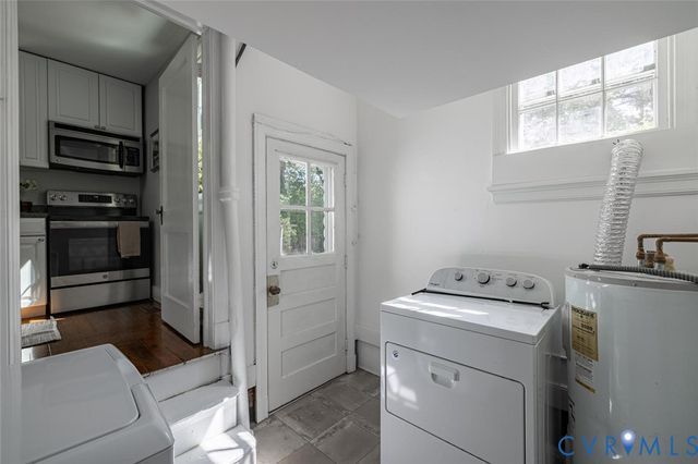 1211 Hollins Rd, Henrico, VA 23229