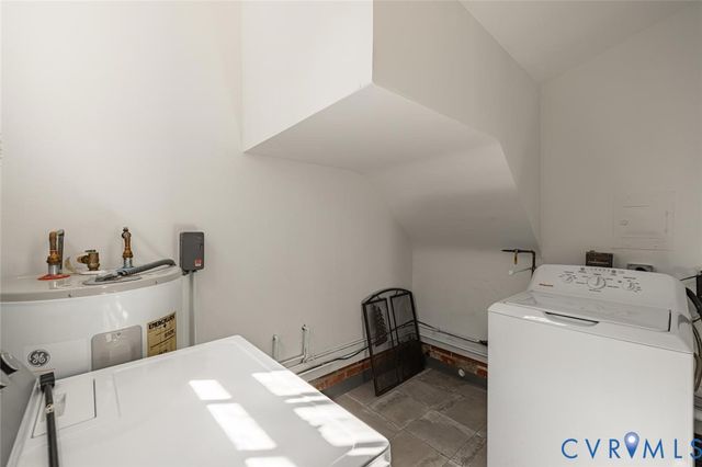 1211 Hollins Rd, Henrico, VA 23229