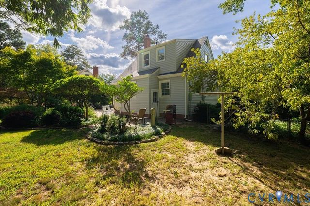 1211 Hollins Rd, Henrico, VA 23229