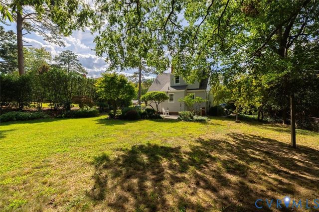 1211 Hollins Rd, Henrico, VA 23229