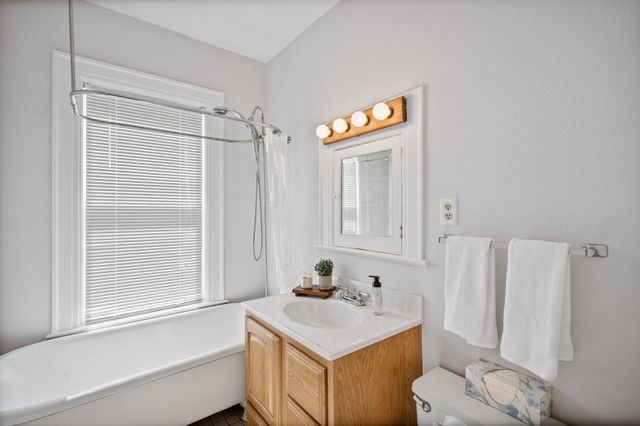 2112 Emerson Avenue S 3, Minneapolis, MN 55405