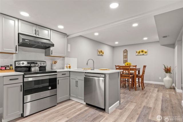 842 S 143rd Place, Burien, WA 98168