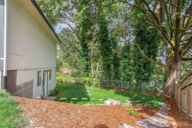 842 S 143rd Place, Burien, WA 98168