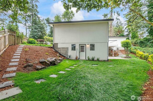 842 S 143rd Place, Burien, WA 98168