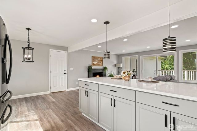 842 S 143rd Place, Burien, WA 98168