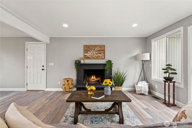 842 S 143rd Place, Burien, WA 98168