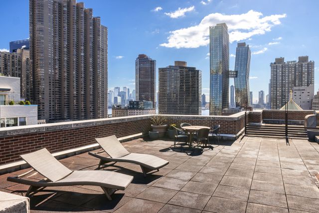 240 E 35th St Apt 9B, New York City, NY 10016