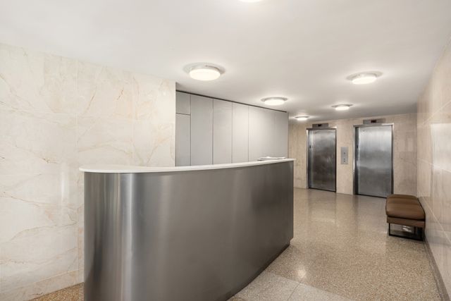 240 E 35th St Apt 9B, New York City, NY 10016