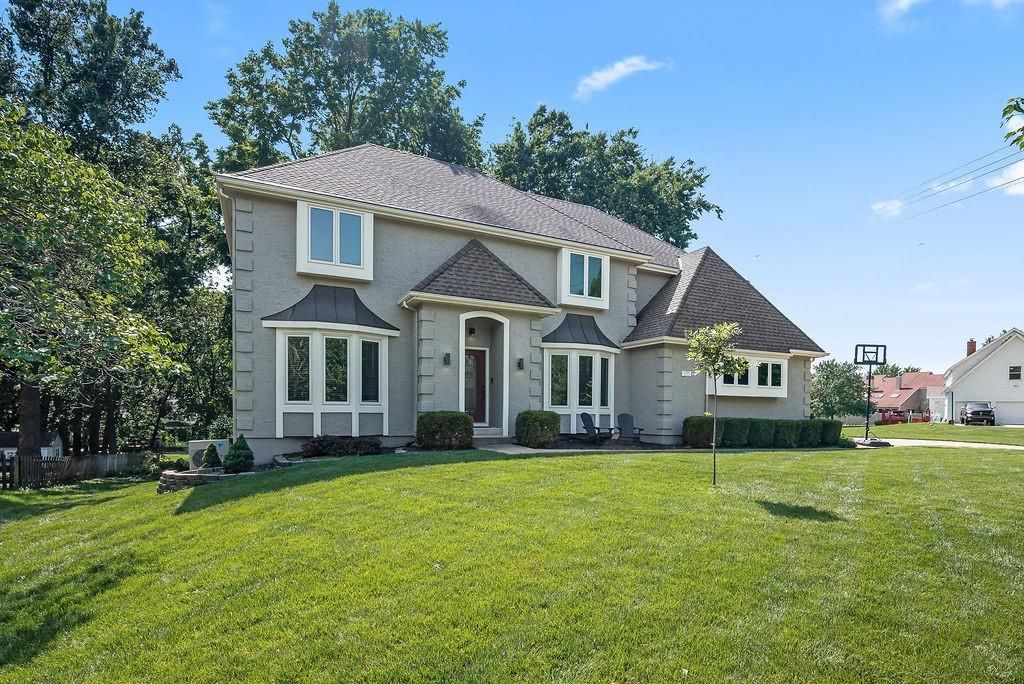 12304 Nieman Road, Overland Park, KS 66213