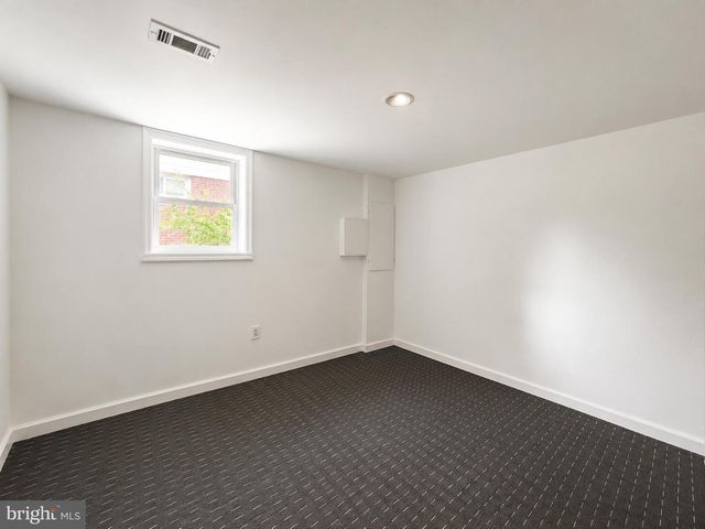 6806 BEACON PL, Riverdale, MD 20737