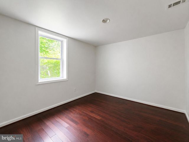 6806 BEACON PL, Riverdale, MD 20737