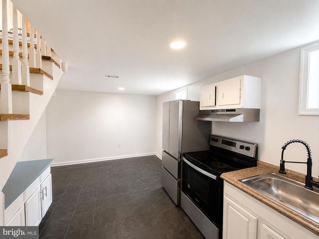 6806 BEACON PL, Riverdale, MD 20737