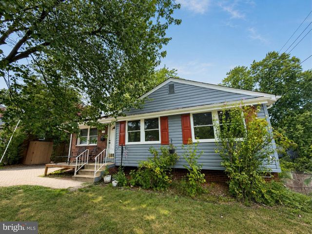 6806 BEACON PL, Riverdale, MD 20737