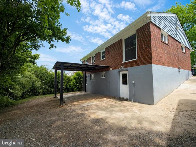 6806 BEACON PL, Riverdale, MD 20737