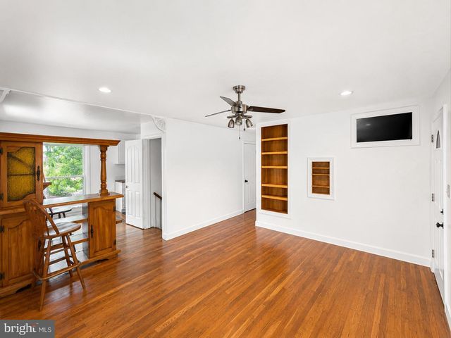6806 BEACON PL, Riverdale, MD 20737
