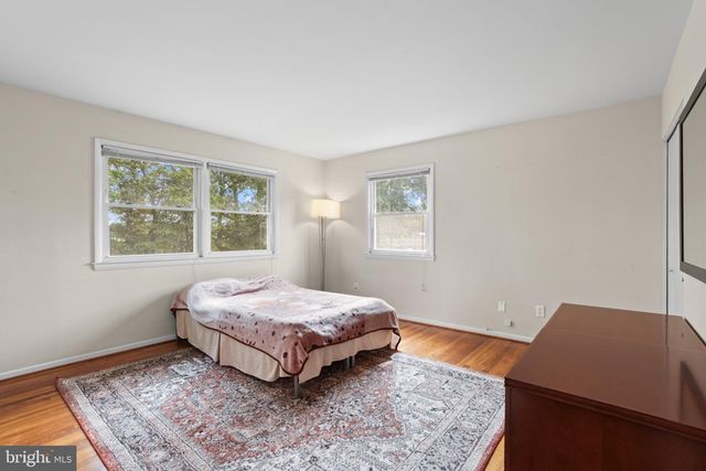 6213 THOMAS DR, Springfield, VA 22150