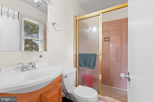 6213 THOMAS DR, Springfield, VA 22150