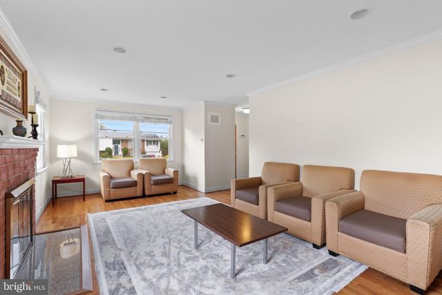 6213 THOMAS DR, Springfield, VA 22150