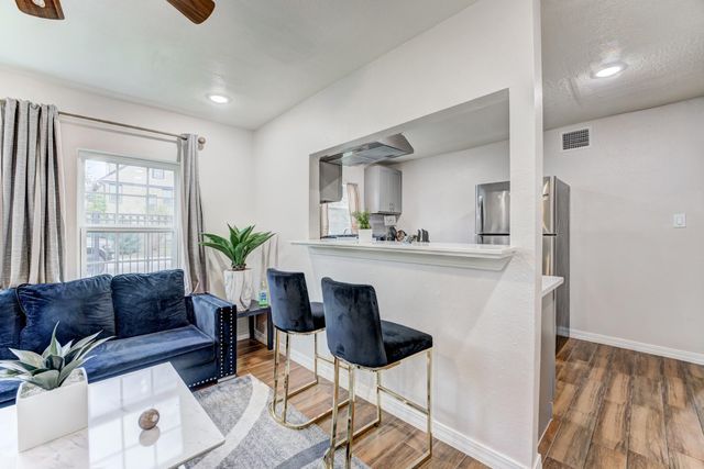 2720 Truxillo Street 1, Houston, TX 77004