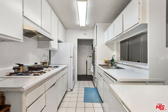 421 S La Fayette Park Place 311, Los Angeles, CA 90057