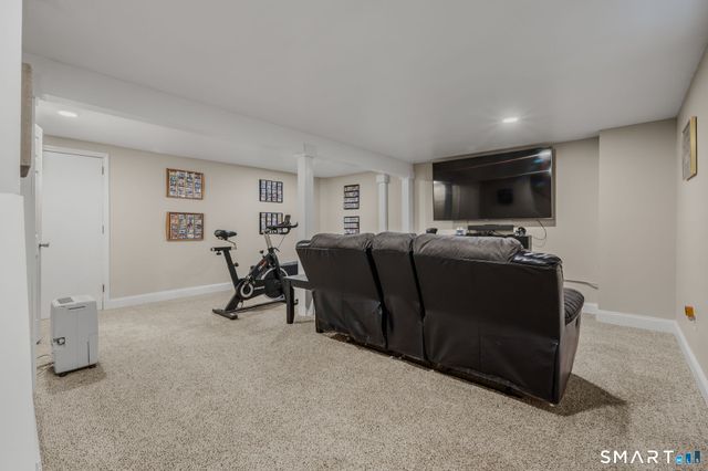 81 East Pattagansett Road 24, East Lyme, CT 06357