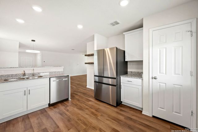 6322 Silver Pegasus, San Antonio, TX 78218