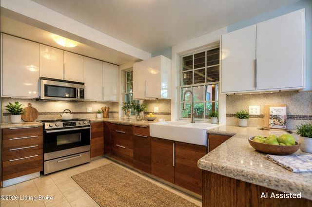 1638 Cowling Ave 1, Louisville, KY 40205