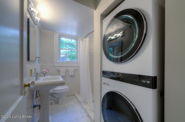 1638 Cowling Ave 1, Louisville, KY 40205