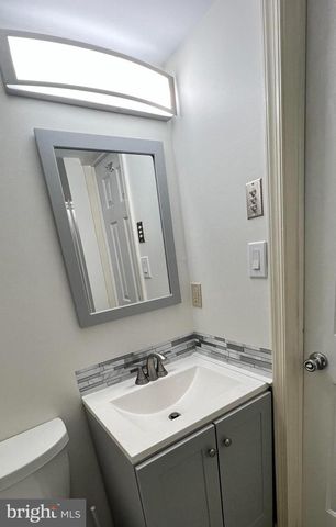 95 TIMOTHY CIR, Wayne, PA 19087