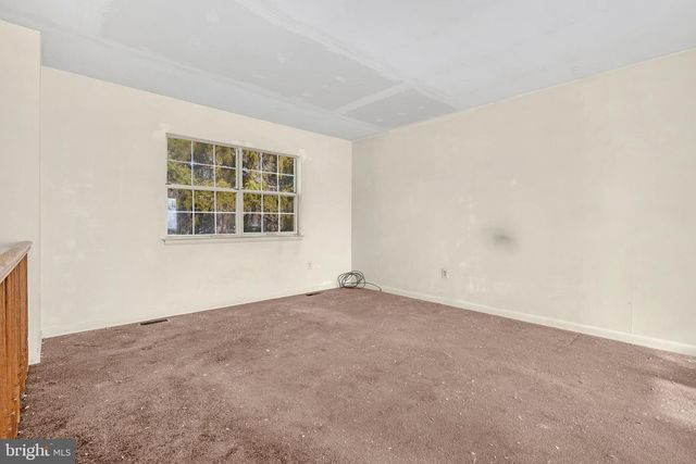 1011 CHAPEL RD, New Windsor, MD 21776