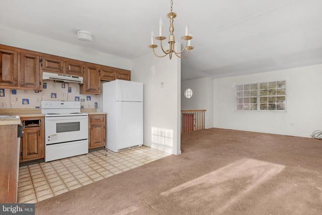 1011 CHAPEL RD, New Windsor, MD 21776