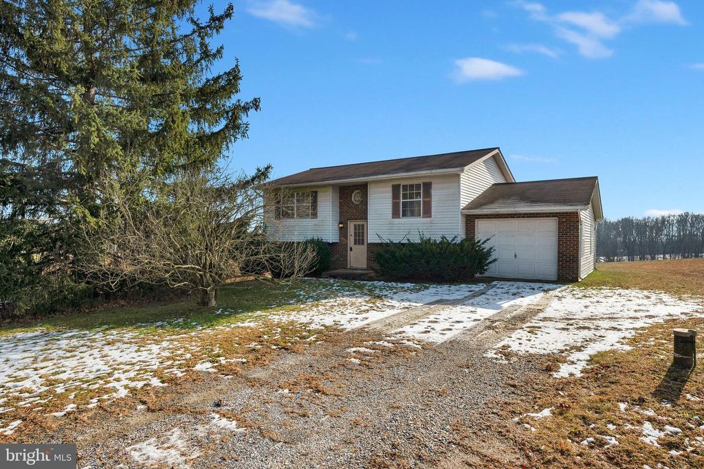 1011 CHAPEL RD, New Windsor, MD 21776