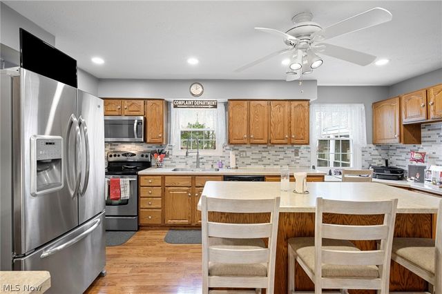 6094 Emerald Street, North Ridgeville, OH 44039