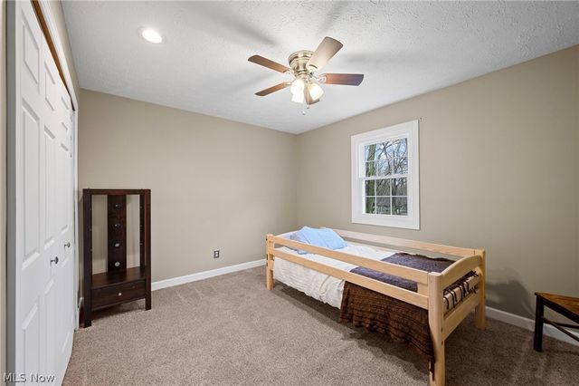 6094 Emerald Street, North Ridgeville, OH 44039